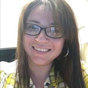 Meet your Posher, Stacy